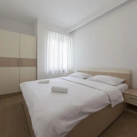 Klara Apartamento *